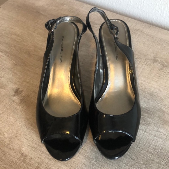 Bandolino black patent heels size 8 - Picture 1 of 8
